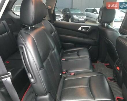 Серый Ниссан Патфайндер, объемом двигателя 3.5 л и пробегом 93 тыс. км за 20190 $, фото 15 на Automoto.ua