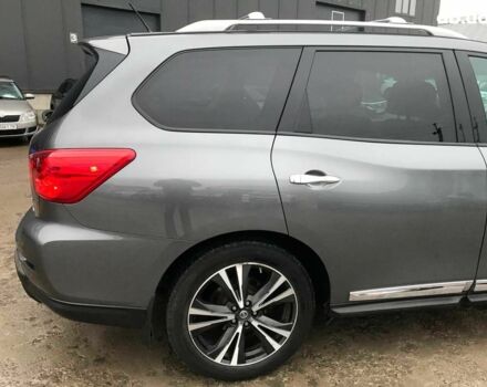 Серый Ниссан Патфайндер, объемом двигателя 3.5 л и пробегом 93 тыс. км за 20190 $, фото 9 на Automoto.ua