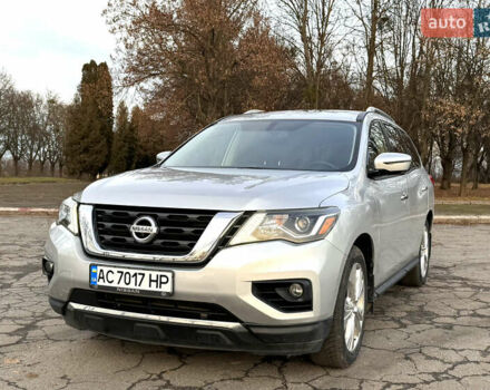 Серый Ниссан Патфайндер, объемом двигателя 3.5 л и пробегом 169 тыс. км за 15500 $, фото 2 на Automoto.ua