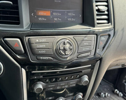 Сірий Ніссан Патфайндер, об'ємом двигуна 3.5 л та пробігом 156 тис. км за 9400 $, фото 8 на Automoto.ua