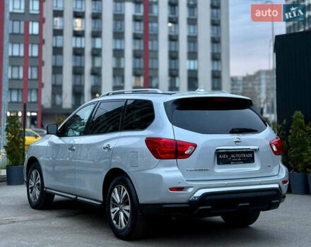 Серый Ниссан Патфайндер, объемом двигателя 3.5 л и пробегом 176 тыс. км за 13700 $, фото 13 на Automoto.ua
