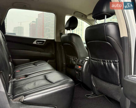 Серый Ниссан Патфайндер, объемом двигателя 3.5 л и пробегом 176 тыс. км за 13700 $, фото 33 на Automoto.ua