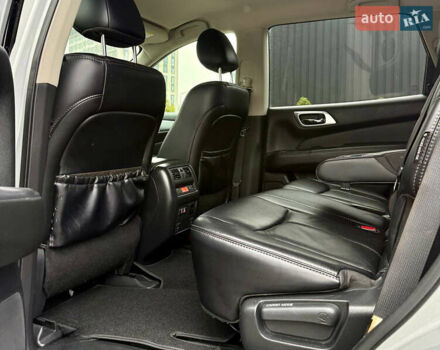 Серый Ниссан Патфайндер, объемом двигателя 3.5 л и пробегом 176 тыс. км за 13700 $, фото 35 на Automoto.ua