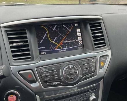 Серый Ниссан Патфайндер, объемом двигателя 3.5 л и пробегом 128 тыс. км за 18300 $, фото 7 на Automoto.ua