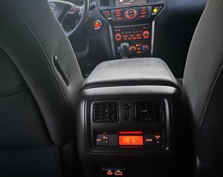 Серый Ниссан Патфайндер, объемом двигателя 3.5 л и пробегом 100 тыс. км за 18600 $, фото 16 на Automoto.ua