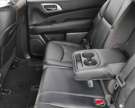 Серый Ниссан Патфайндер, объемом двигателя 3.5 л и пробегом 132 тыс. км за 18800 $, фото 24 на Automoto.ua