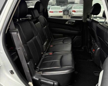 Серый Ниссан Патфайндер, объемом двигателя 0 л и пробегом 176 тыс. км за 13700 $, фото 17 на Automoto.ua