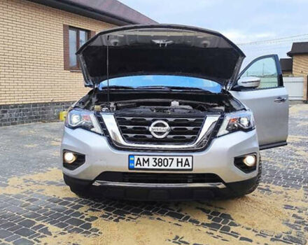 Серый Ниссан Патфайндер, объемом двигателя 3.5 л и пробегом 132 тыс. км за 18800 $, фото 7 на Automoto.ua