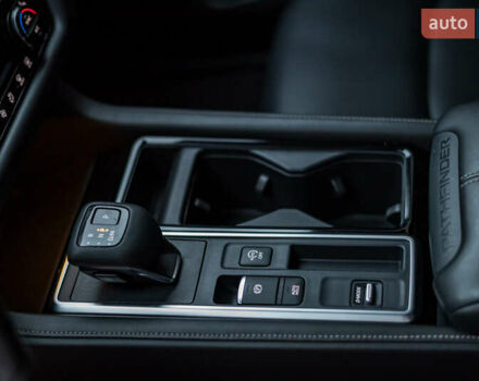 Сірий Ніссан Патфайндер, об'ємом двигуна 3.5 л та пробігом 52 тис. км за 33900 $, фото 26 на Automoto.ua