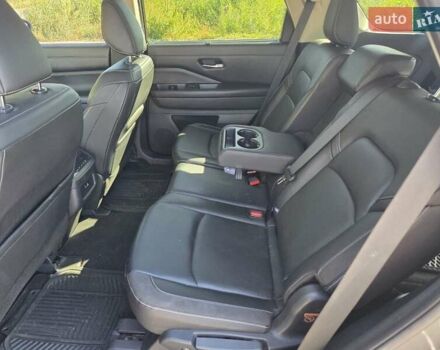 Серый Ниссан Патфайндер, объемом двигателя 3.5 л и пробегом 50 тыс. км за 37500 $, фото 14 на Automoto.ua