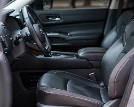 Сірий Ніссан Патфайндер, об'ємом двигуна 3.5 л та пробігом 52 тис. км за 33900 $, фото 25 на Automoto.ua