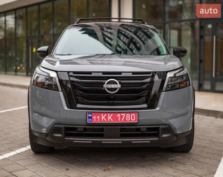 Сірий Ніссан Патфайндер, об'ємом двигуна 3.5 л та пробігом 52 тис. км за 33900 $, фото 4 на Automoto.ua