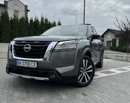 Ніссан Патфайндер 2022 у Рівному на Automoto.ua Сірий Ніссан Патфайндер, об'ємом двигуна 3.5 л та пробігом 53 тис. км за 37500 $, фото 4 на Automoto.ua