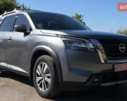 Серый Ниссан Патфайндер, объемом двигателя 3.5 л и пробегом 50 тыс. км за 37500 $, фото 5 на Automoto.ua
