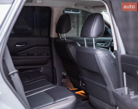 Сірий Ніссан Патфайндер, об'ємом двигуна 3.5 л та пробігом 52 тис. км за 33900 $, фото 37 на Automoto.ua