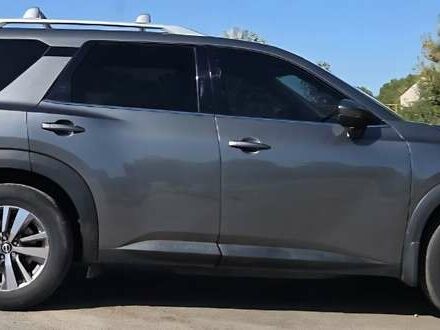 Серый Ниссан Патфайндер, объемом двигателя 3.5 л и пробегом 50 тыс. км за 37500 $, фото 4 на Automoto.ua