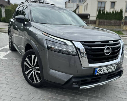 Ніссан Патфайндер 2022 у Рівному на Automoto.ua Сірий Ніссан Патфайндер, об'ємом двигуна 3.5 л та пробігом 53 тис. км за 37500 $, фото 1 на Automoto.ua