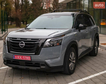Сірий Ніссан Патфайндер, об'ємом двигуна 3.5 л та пробігом 52 тис. км за 33900 $, фото 6 на Automoto.ua
