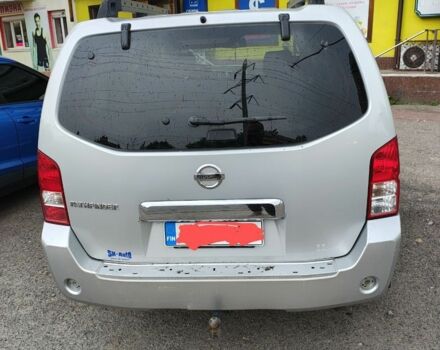 Серый Ниссан Патфайндер, объемом двигателя 2.5 л и пробегом 370 тыс. км за 4500 $, фото 1 на Automoto.ua