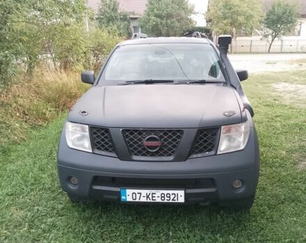 Сірий Ніссан Патфайндер, об'ємом двигуна 2.5 л та пробігом 300 тис. км за 190000 $, фото 1 на Automoto.ua