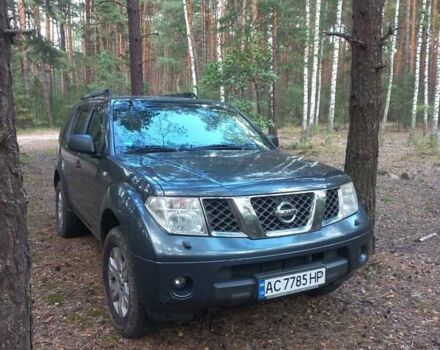 Серый Ниссан Патфайндер, объемом двигателя 2.49 л и пробегом 230 тыс. км за 6395 $, фото 1 на Automoto.ua