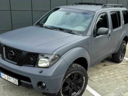 Сірий Ніссан Патфайндер, об'ємом двигуна 2.5 л та пробігом 225 тис. км за 3500 $, фото 1 на Automoto.ua
