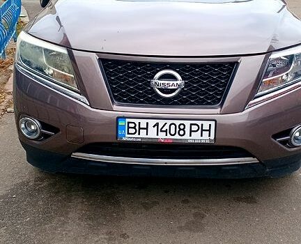 Серый Ниссан Патфайндер, объемом двигателя 3.5 л и пробегом 358 тыс. км за 9100 $, фото 1 на Automoto.ua