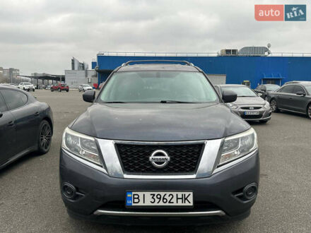 Серый Ниссан Патфайндер, объемом двигателя 2.49 л и пробегом 231 тыс. км за 12900 $, фото 1 на Automoto.ua