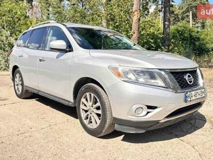 Серый Ниссан Патфайндер, объемом двигателя 3.5 л и пробегом 218 тыс. км за 13500 $, фото 1 на Automoto.ua