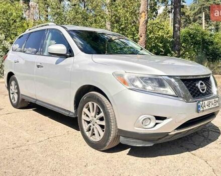 Серый Ниссан Патфайндер, объемом двигателя 3.5 л и пробегом 218 тыс. км за 13500 $, фото 1 на Automoto.ua