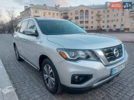 Ниссан Патфайндер 2017 в Одессе на Automoto.ua Серый Ниссан Патфайндер, объемом двигателя 3.5 л и пробегом 191 тыс. км за 12699 $, фото 1 на Automoto.ua