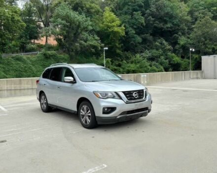 Сірий Ніссан Патфайндер, об'ємом двигуна 3.5 л та пробігом 41 тис. км за 18500 $, фото 1 на Automoto.ua