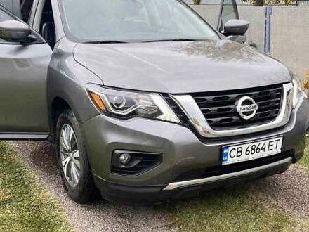 Серый Ниссан Патфайндер, объемом двигателя 3.5 л и пробегом 128 тыс. км за 18300 $, фото 1 на Automoto.ua