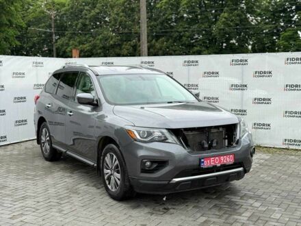 Серый Ниссан Патфайндер, объемом двигателя 3.5 л и пробегом 189 тыс. км за 11500 $, фото 1 на Automoto.ua