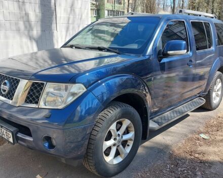 Синій Ніссан Патфайндер, об'ємом двигуна 2.5 л та пробігом 304 тис. км за 7800 $, фото 2 на Automoto.ua