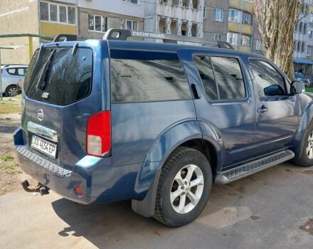 Синій Ніссан Патфайндер, об'ємом двигуна 2.5 л та пробігом 304 тис. км за 7800 $, фото 5 на Automoto.ua