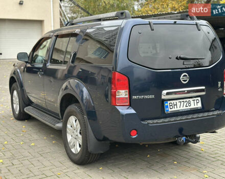 Синий Ниссан Патфайндер, объемом двигателя 2.49 л и пробегом 218 тыс. км за 9000 $, фото 10 на Automoto.ua