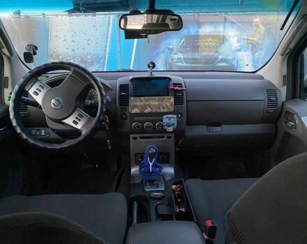 Синий Ниссан Патфайндер, объемом двигателя 2.5 л и пробегом 400 тыс. км за 4400 $, фото 1 на Automoto.ua