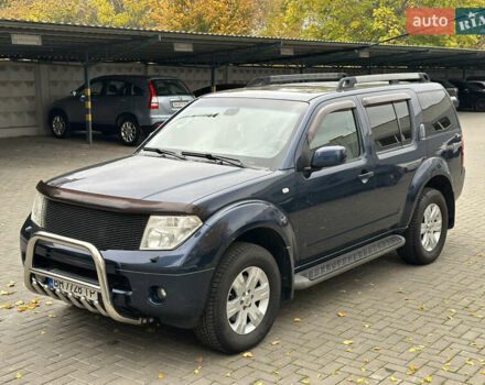Синий Ниссан Патфайндер, объемом двигателя 2.49 л и пробегом 218 тыс. км за 9000 $, фото 12 на Automoto.ua