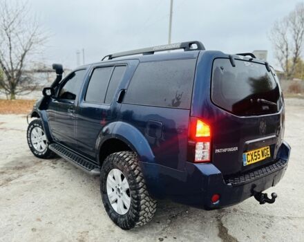 Синій Ніссан Патфайндер, об'ємом двигуна 2.5 л та пробігом 200 тис. км за 4250 $, фото 3 на Automoto.ua