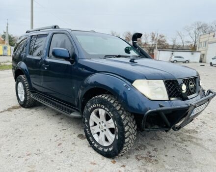 Синій Ніссан Патфайндер, об'ємом двигуна 2.5 л та пробігом 200 тис. км за 4250 $, фото 5 на Automoto.ua