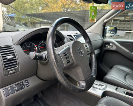 Синий Ниссан Патфайндер, объемом двигателя 2.49 л и пробегом 218 тыс. км за 9000 $, фото 27 на Automoto.ua