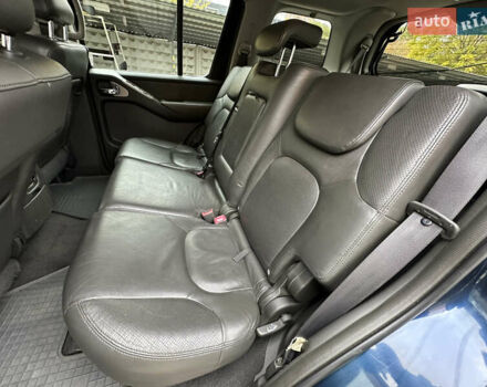 Синий Ниссан Патфайндер, объемом двигателя 2.49 л и пробегом 218 тыс. км за 9000 $, фото 25 на Automoto.ua