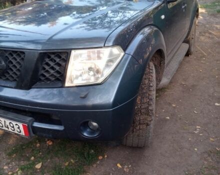 Синий Ниссан Патфайндер, объемом двигателя 2.5 л и пробегом 428 тыс. км за 5000 $, фото 1 на Automoto.ua