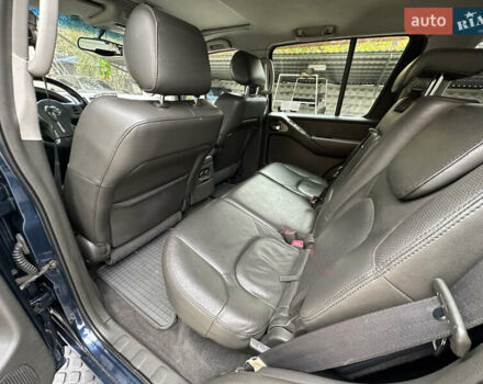 Синий Ниссан Патфайндер, объемом двигателя 2.49 л и пробегом 218 тыс. км за 9000 $, фото 23 на Automoto.ua