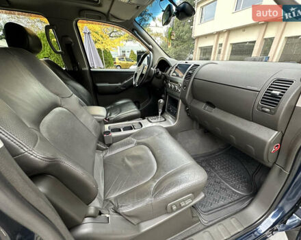 Синий Ниссан Патфайндер, объемом двигателя 2.49 л и пробегом 218 тыс. км за 9000 $, фото 18 на Automoto.ua