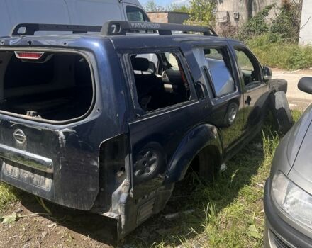 Синій Ніссан Патфайндер, об'ємом двигуна 2.5 л та пробігом 250 тис. км за 500 $, фото 1 на Automoto.ua