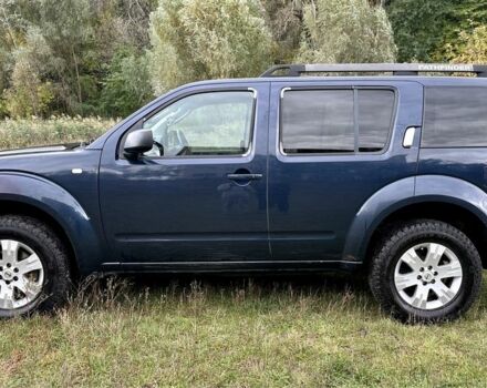 Синий Ниссан Патфайндер, объемом двигателя 2.5 л и пробегом 138 тыс. км за 4600 $, фото 8 на Automoto.ua