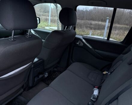 Синий Ниссан Патфайндер, объемом двигателя 4 л и пробегом 115 тыс. км за 5000 $, фото 2 на Automoto.ua