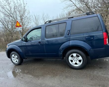 Синий Ниссан Патфайндер, объемом двигателя 4 л и пробегом 115 тыс. км за 5000 $, фото 6 на Automoto.ua